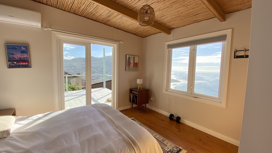 3 Bedroom Property for Sale in Cairnside Western Cape